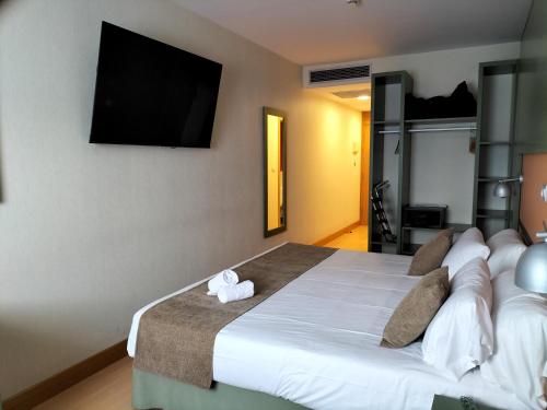 Habitación Doble Excellence - 1 o 2 camas del hotel Naval Sestao. Foto 1