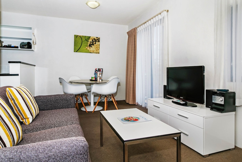 Apartamento de 2 dormitorios Queen - Queen del hotel Breakfree Adelaide. Foto 8