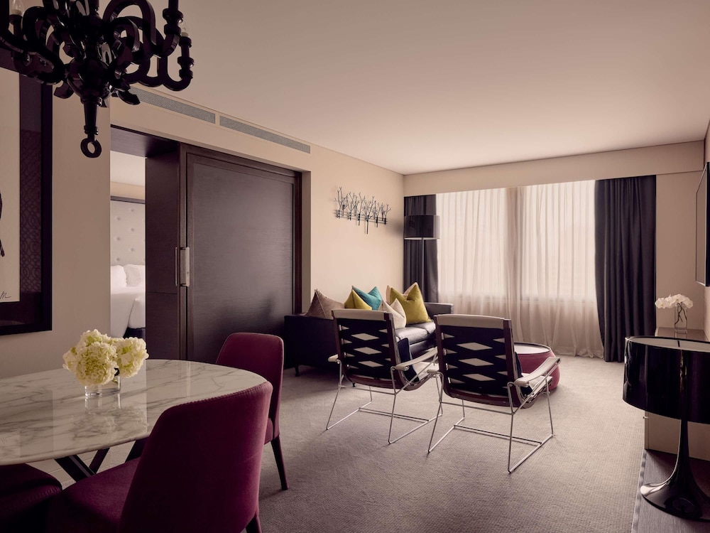 SUITE PRESTIGE Acceso al Club, Cama King, Salón Separado, Vista a la Ciudad Piso Alto, Baño de Lujo, 64m2 del hotel Sofitel Brisbane Central. Foto 8