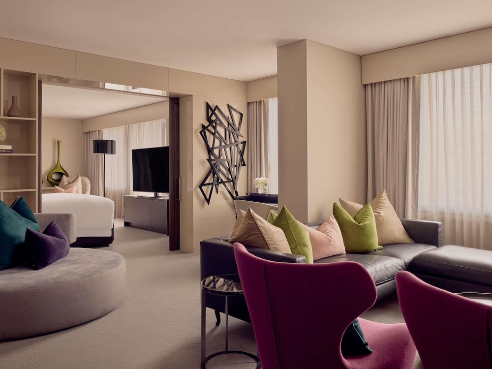 SUITE OPERA Acceso al Club, Cama King, Salón Separado, Vista a la Ciudad Piso Alto, Baño Indulgente, 94m2 del hotel Sofitel Brisbane Central. Foto 6