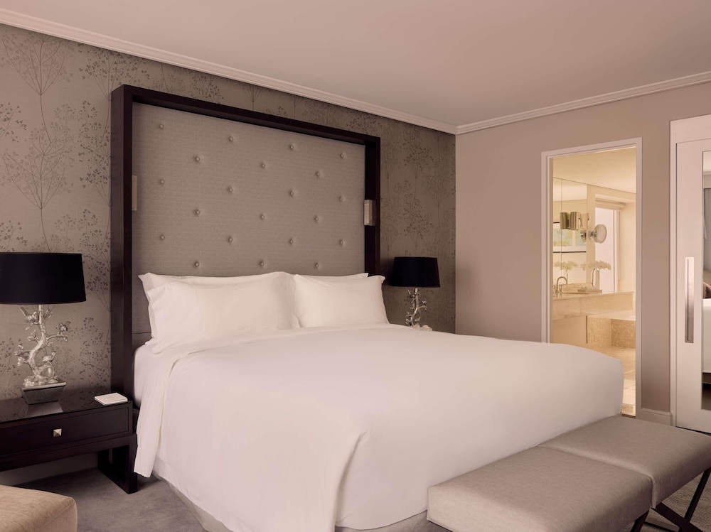 SUITE PREMIER Cama King, Salón Separado, Vista a la Ciudad, Baño Premium del hotel Sofitel Brisbane Central. Foto 5