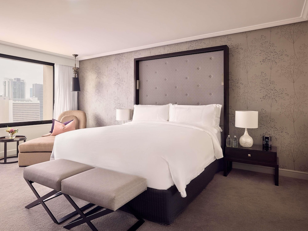 SUITE SIGNATURE Acceso al Club, Cama King, Salón Separado, Vista a la Ciudad Piso Alto, Amenidades de Lujo del hotel Sofitel Brisbane Central