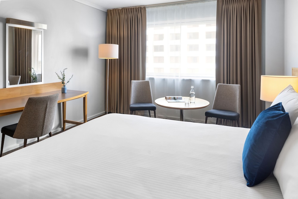 Habitación Clásica 1 Cama Queen del hotel Novotel Perth Langley. Foto 2