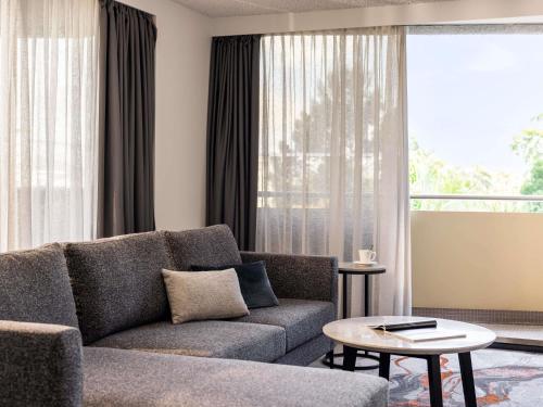 Suite King de 1 dormitorio del hotel Mercure Brisbane Spring Hill. Foto 2