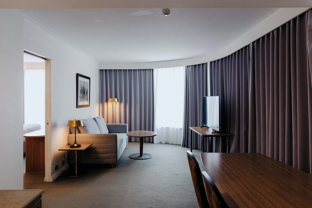Suite Ejecutiva Spa del hotel Mercure Sydney Parramatta. Foto 3