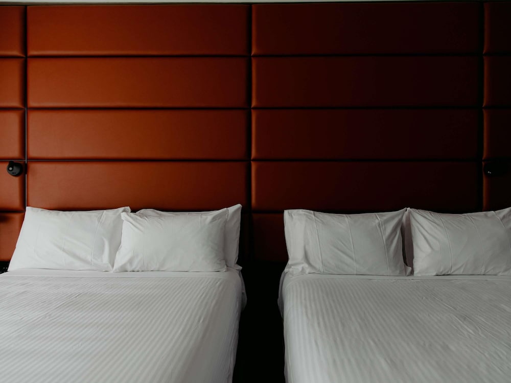 Habitación Superior Twin del hotel Mercure Sydney Parramatta. Foto 8