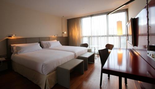 Habitación Doble - 1 o 2 camas del hotel Reina Petronila. Foto 4