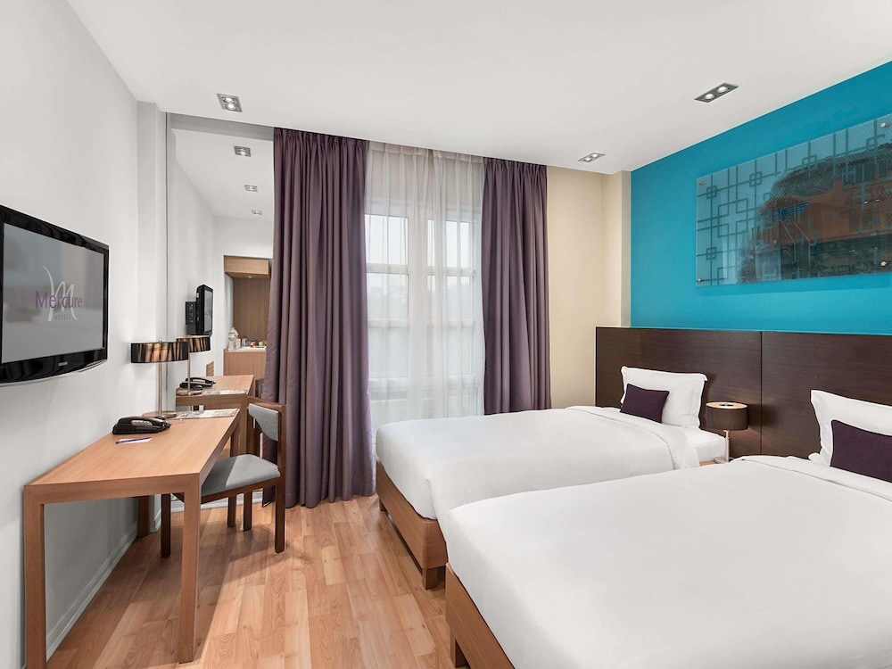 Habitación Clásica Superior, vistas a la ciudad - 1 cama doble o 2 camas gemelas del hotel Mercure Hanoi La Gare. Foto 1