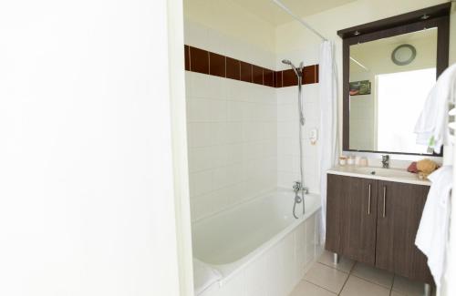 Apartamento de un dormitorio del hotel Adagio Access Orléans. Foto 10