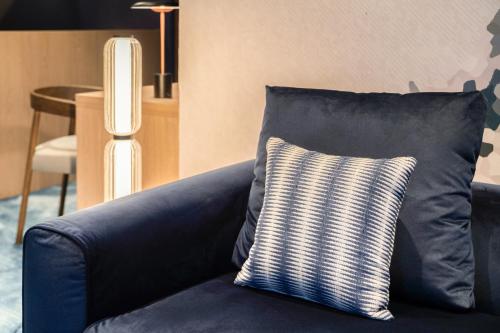Duplex Suite with Eiffel Tower view del hotel Crowne Plaza Paris Republique, by Ihg. Foto 1