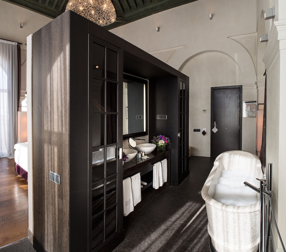 Suite del hotel Coolrooms Palacio Villapanés 5 Gl. Foto 16