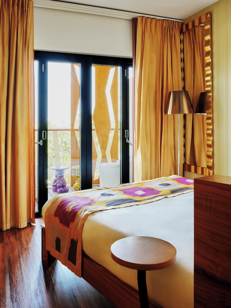 Habitación Deluxe Doble, Vistas al Jardín o lado Océano del hotel Bohemia Suites and Spa - Adults Only. Foto 1