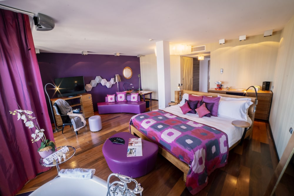 Suite junior (Corner) del hotel Bohemia Suites and Spa - Adults Only. Foto 3