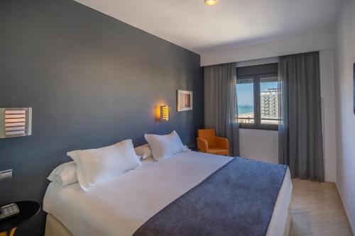 Apartamento de 1 dormitorio con vistas al mar del hotel Spa Cádiz Plaza