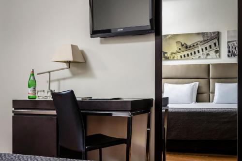 Habitación Doble con terraza - 1 o 2 camas del hotel Eurostars Roma Aeterna. Foto 3