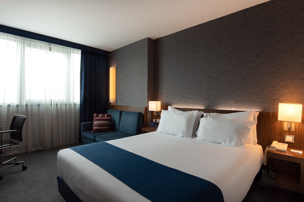 Habitación estándar, 1 cama doble (Free Breakfast) del hotel Holiday Inn Express Lisbon Airport. Foto 1
