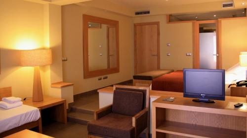 Habitación Doble con 2 camas del hotel Playa Calera. Foto 3