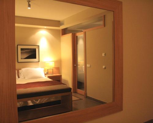 Twin Room with Side Sea View del hotel Playa Calera. Foto 2