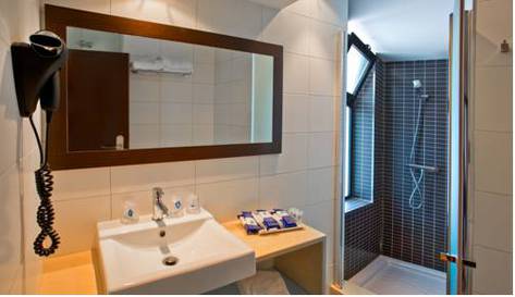 Habitación triple del hotel Boutique Rh Portocristo