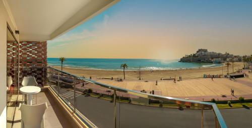 Habitación Doble con terraza y vistas al mar del hotel Boutique Rh Portocristo