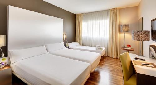 Habitación Triple del hotel Sercotel Jc1 Murcia