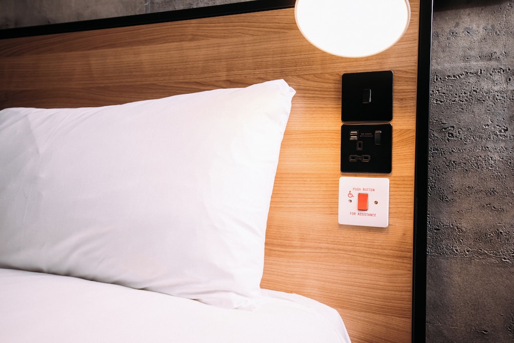 Habitación, 1 cama doble, accesible para personas con discapacidad (Accessible) del hotel Ibis Belfast City Centre. Foto 2
