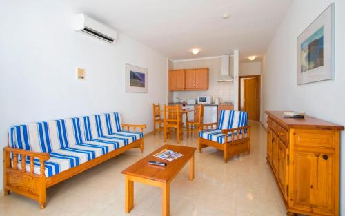 Apartamento de 2 dormitorios del hotel Club Pocillos. Foto 3