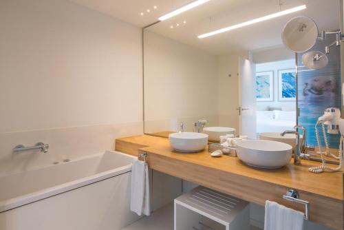 Suite con vistas al mar del hotel Joia Salomé By Iberostar -adults Only. Foto 3