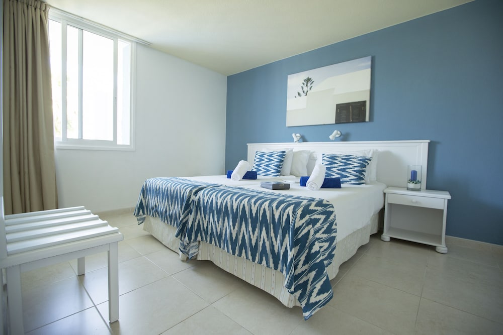 Apartamento, 2 habitaciones, vistas a la piscina del hotel Aparthotel Playa Del Sol - Adults Only