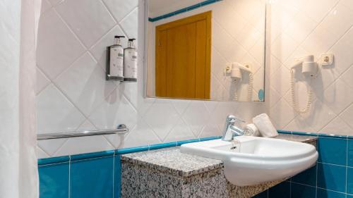 Habitación Doble del hotel Rosamar Ibiza. Foto 6