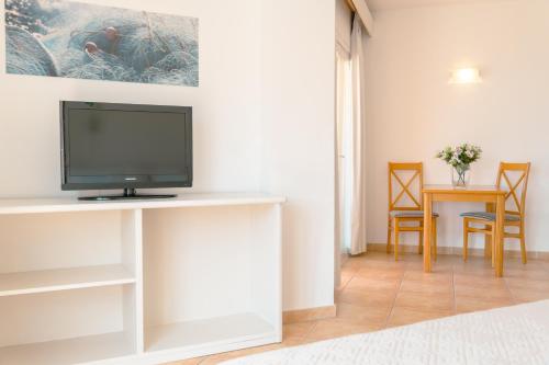 Estudio con terraza del hotel Rosamar Ibiza. Foto 10