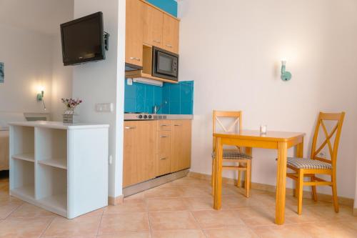 Estudio con terraza del hotel Rosamar Ibiza. Foto 11