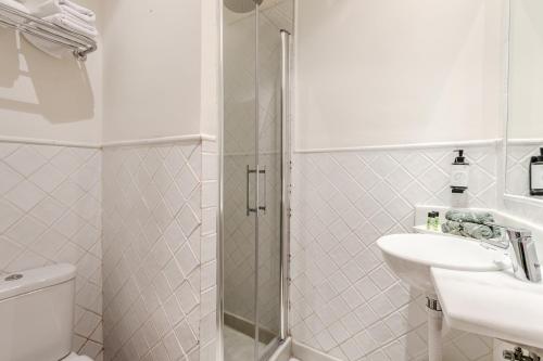 Habitación Doble - 1 o 2 camas del hotel La Abadia de Giralda. Foto 24