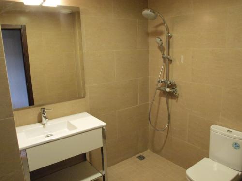 Habitación Doble con cama supletoria - 1 o 2 camas del hotel Dinastía. Foto 1