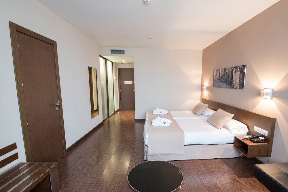 Habitación doble superior del hotel Abad San Antonio. Foto 1