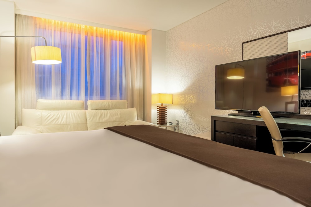 Habitación Deluxe con 2 camas individuales del hotel Pestana Chelsea Bridge & Spa