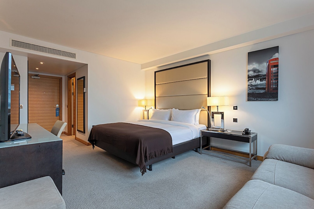 Deluxe Superior King Bed del hotel Pestana Chelsea Bridge & Spa. Foto 4