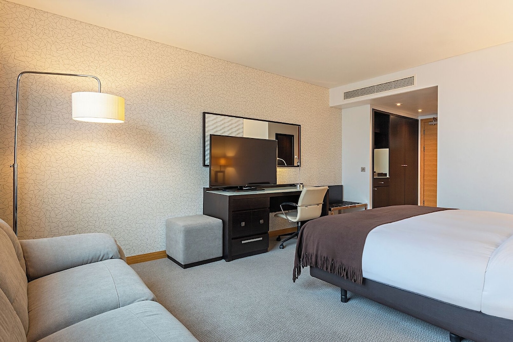Deluxe Superior King Bed del hotel Pestana Chelsea Bridge & Spa. Foto 6