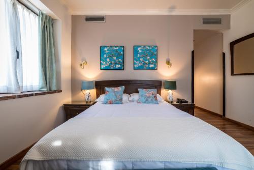 Habitación doble con 1 o 2 camas y parking del hotel and Spa María Manuela. Foto 1