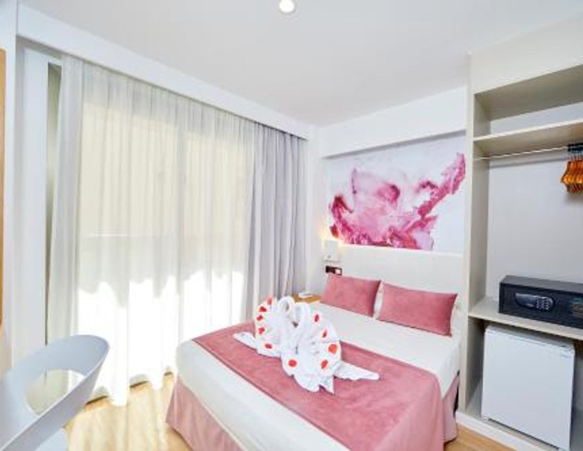 Habitación Doble Superior - 1 o 2 camas del hotel Mll Mediterranean Bay - Adults Only. Foto 6
