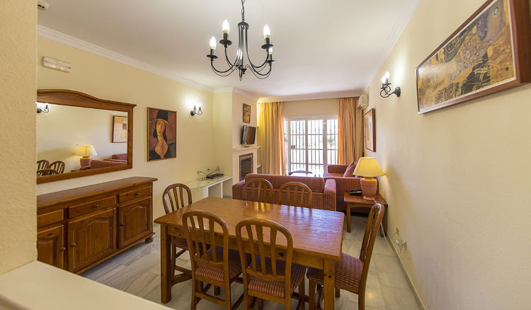 Apartamento 2 habitaciones del hotel Mijas Costa Oasis by Grangefield Oasis Club. Foto 2