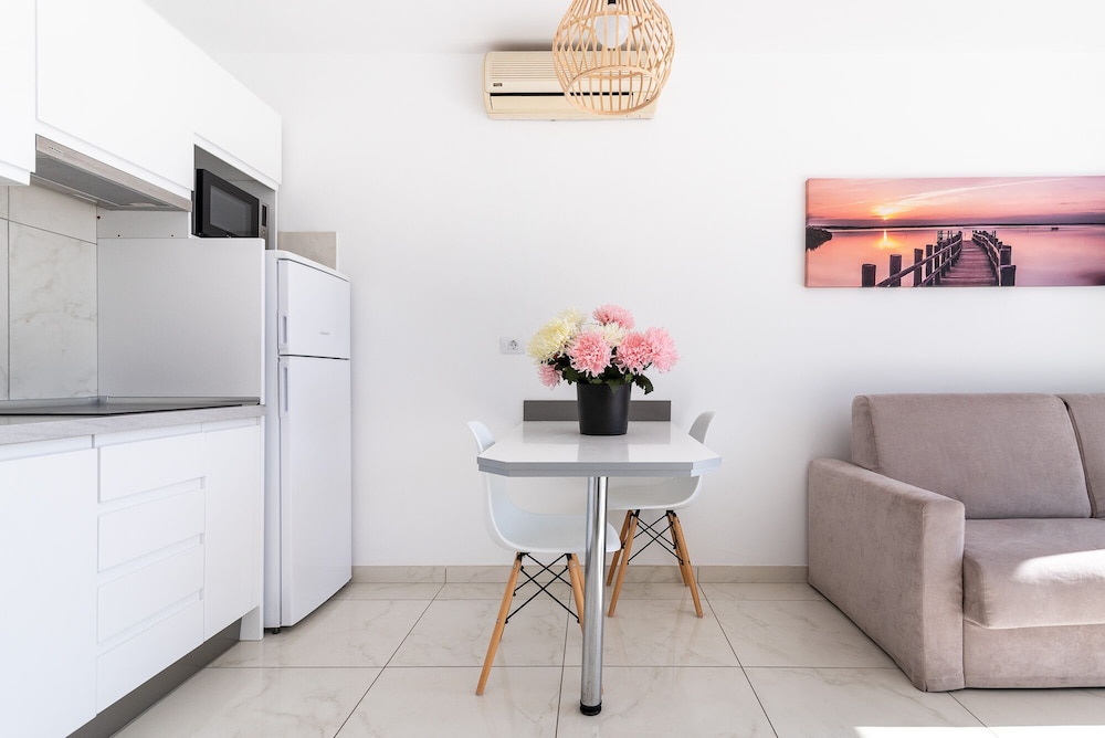 Apartamento superior, baño privado, vistas al mar (CAT. 3) del hotel Mariposa Del Sol. Foto 11