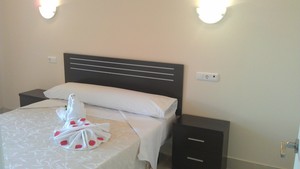 Apartamento 2 habitaciones Planta Baja del hotel Parque Tropical. Foto 3