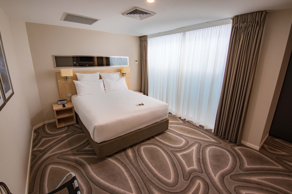 Habitación con Vistas a la Ciudad, 2 Camas Queen del hotel Novotel Wollongong Northbeach. Foto 1