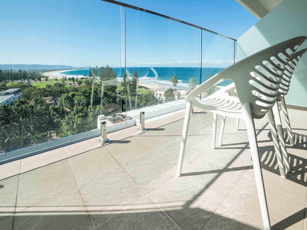 Habitación con Vistas al Océano y Balcón, 2 Camas Queen del hotel Novotel Wollongong Northbeach. Foto 2