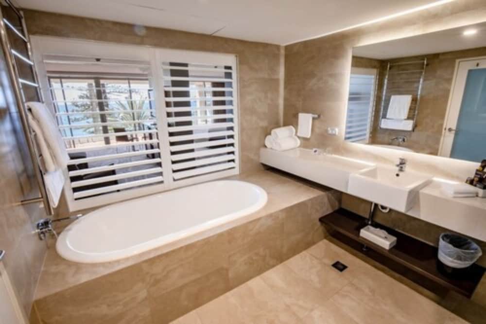 Suite Estudio, 1 Cama King y Sofá Cama del hotel Novotel Wollongong Northbeach. Foto 2