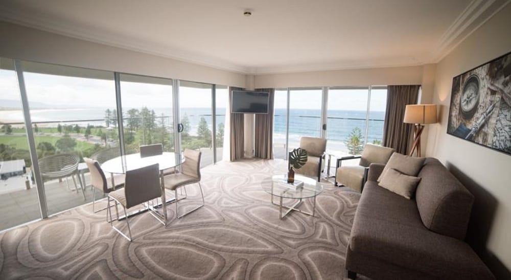 Suite Panorama del hotel Novotel Wollongong Northbeach. Foto 1