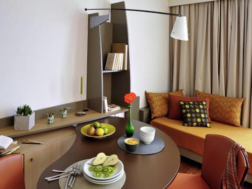 Estudio Triple del hotel Adagio Nantes Centre. Foto 2