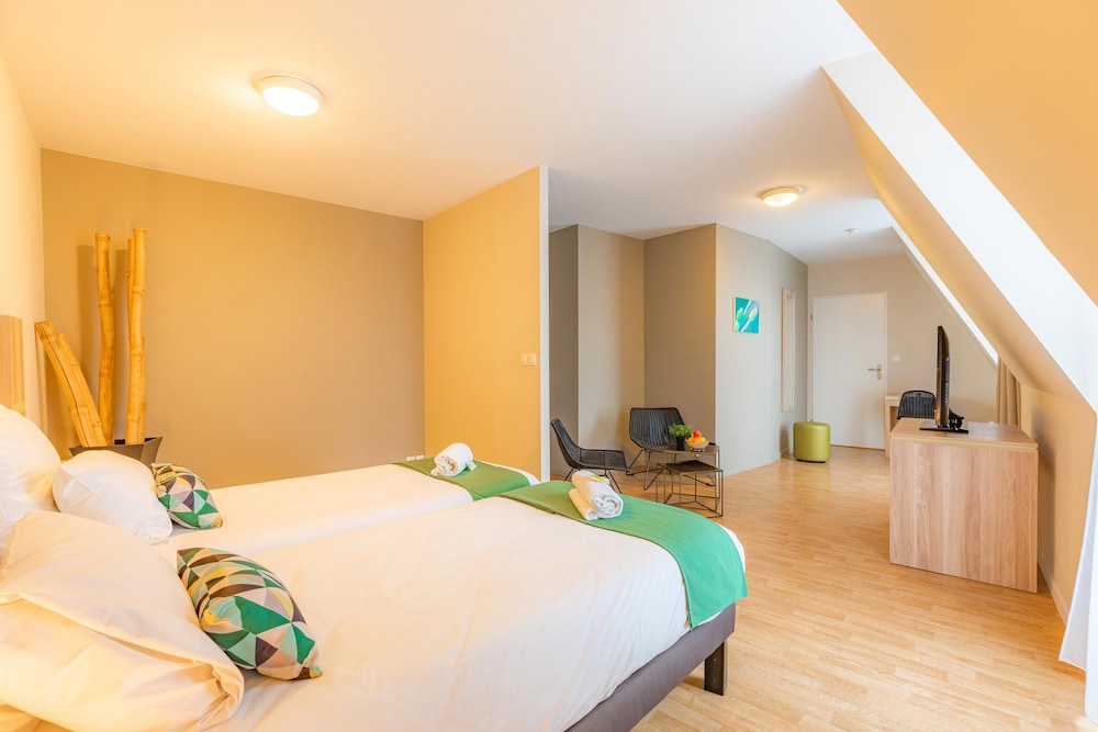 Estudio superior, 2 camas individuales del hotel Appart’city Confort Nantes Centre. Foto 2