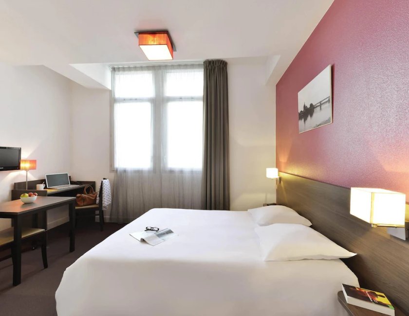 Estudio Vista ciudad Vista Patio 1 Cama doble kitchenette del hotel Adagio Access Toulouse Saint Cyprien. Foto 3